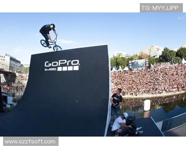 南京极限运动队创新边路渗透战术探索与实践的深度分析 南京极限运动队创新边路渗透战术探索与实践的深度分析